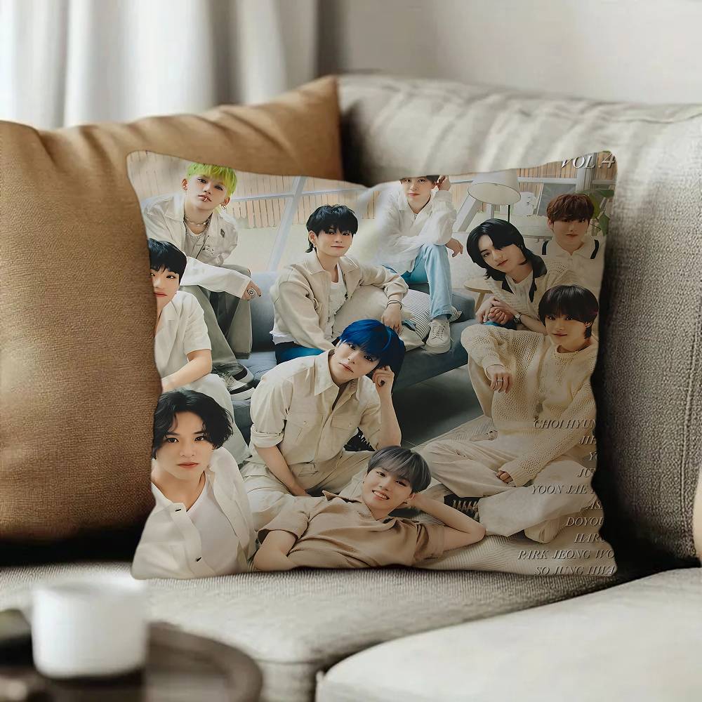 KpopグループT-TREASURE枕カバー、漫画風ソファ装 - Home Textiles Group のレビューと価格